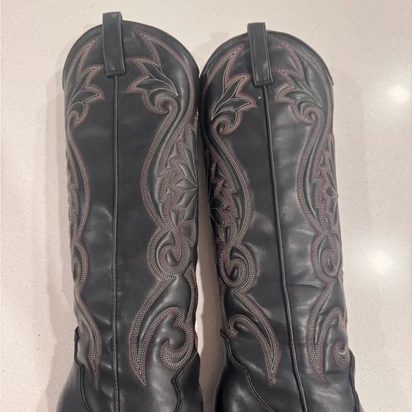 Steve Madden Black Embroidered Heeled Cowboy Boots - Picture 7 of 10